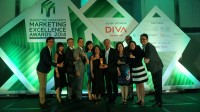 Epson-Team-Receiving-the-Gold-Award