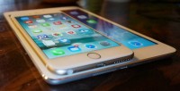 iphonoe-6-plus-on-top-of-ipad-mini-with-retina